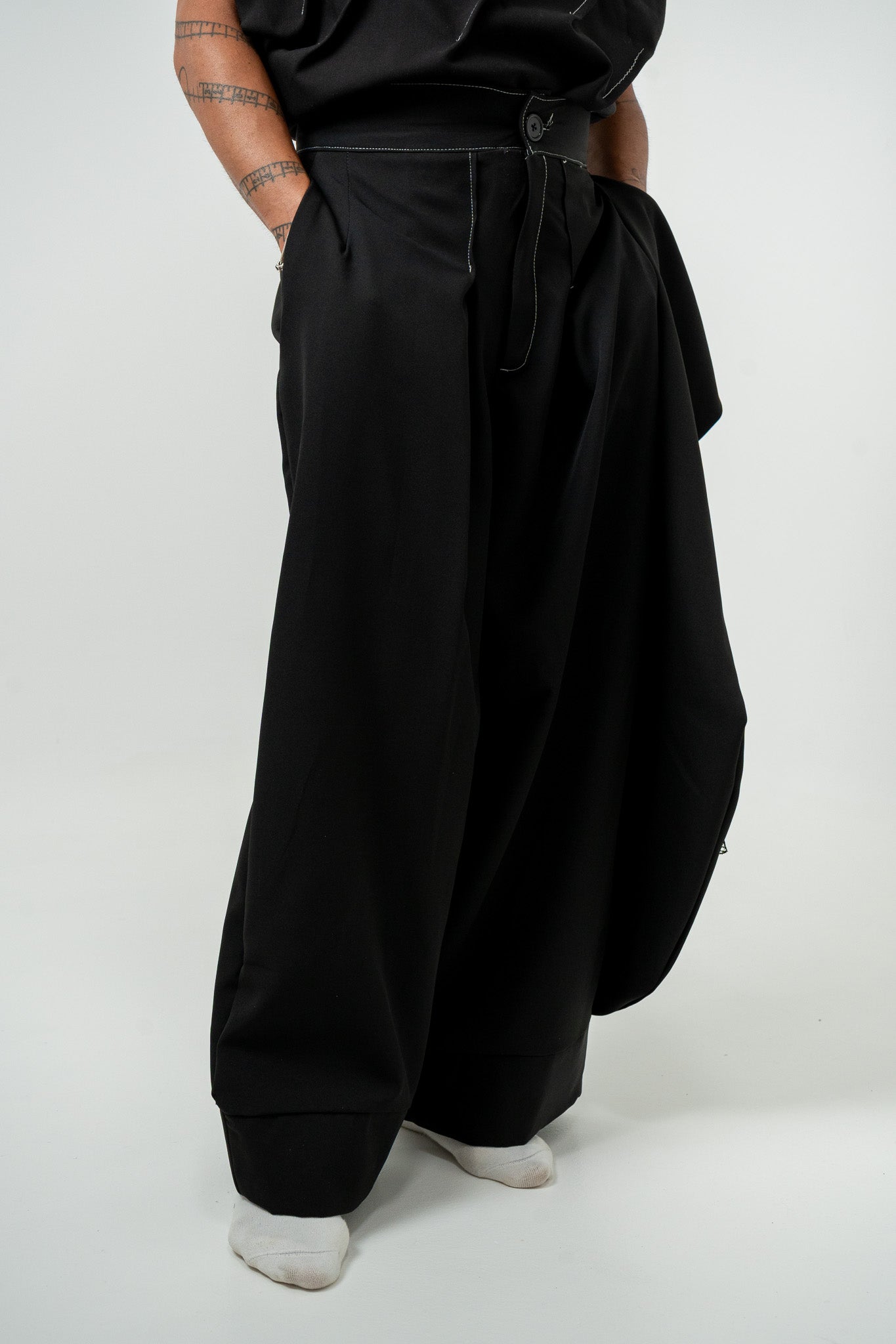 Pantaloni Alati
