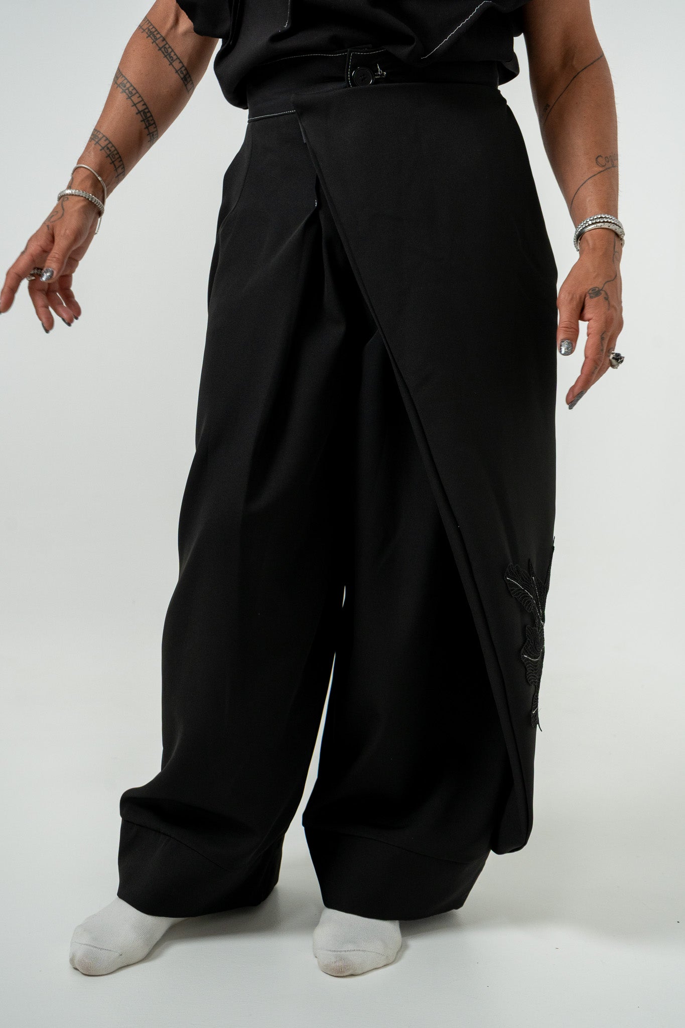 Pantaloni Alati