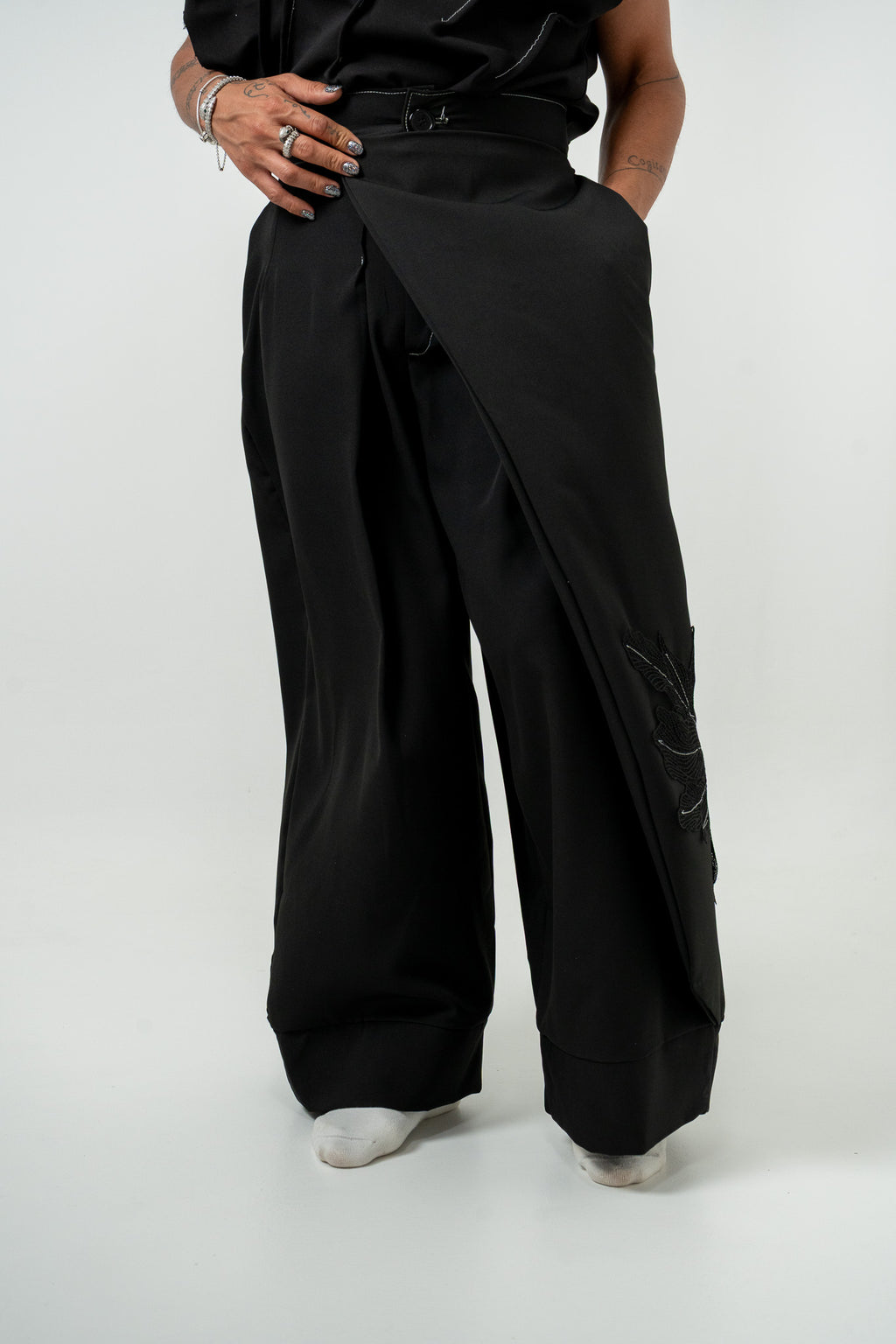 Pantaloni Alati