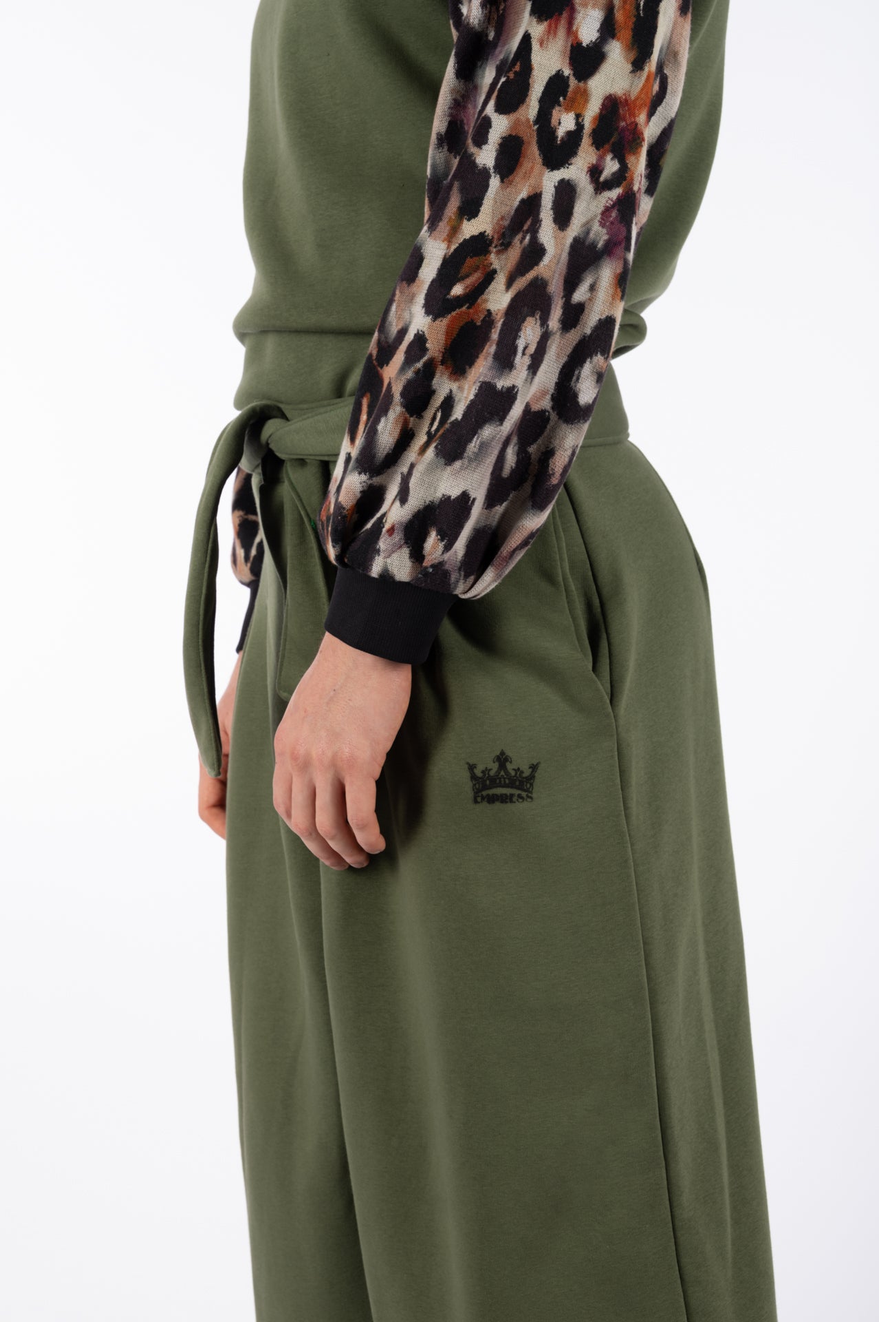 Completo Leopardo Felpa + Pantalone